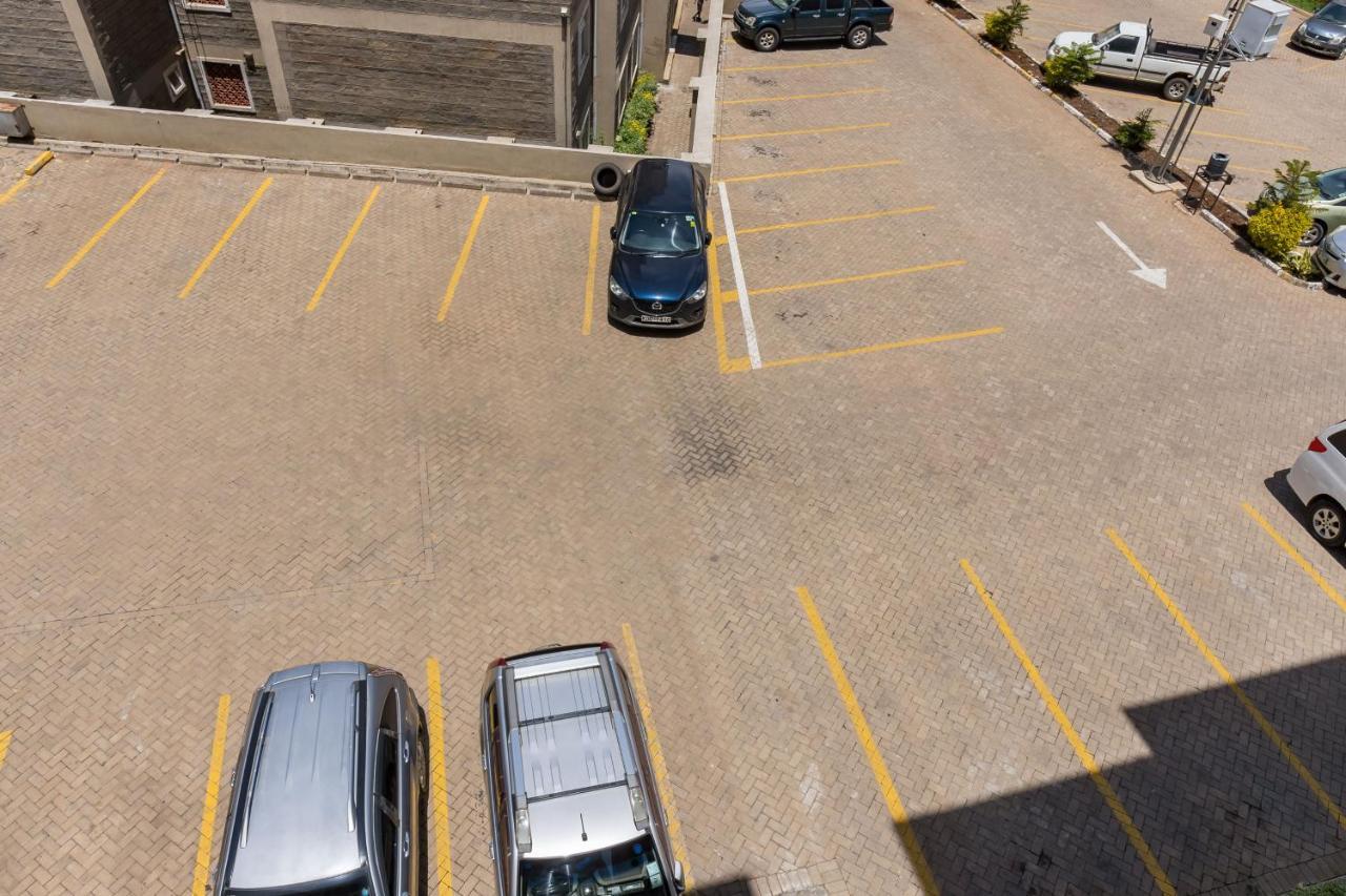 Serenity Stays Nakuru Exterior photo
